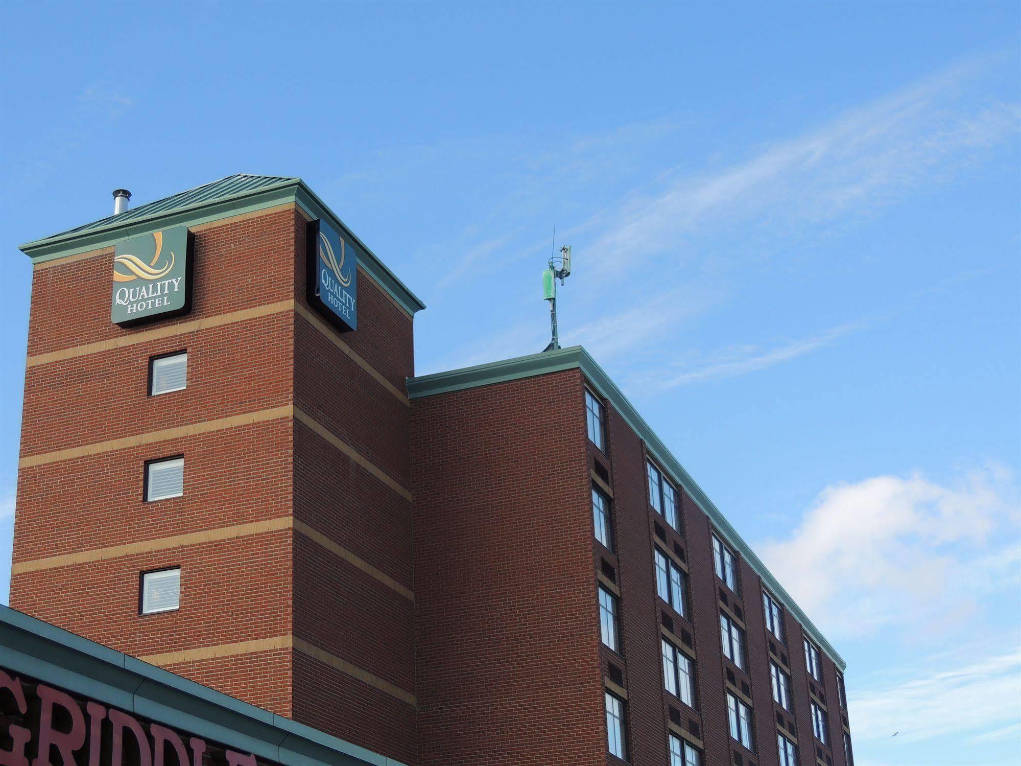 โฟร์ พอยต์ บาย เชอราตัน แฮมิลตัน - สโตนีย์ ครีก Hotel ฮามิลตัน ภายนอก รูปภาพ